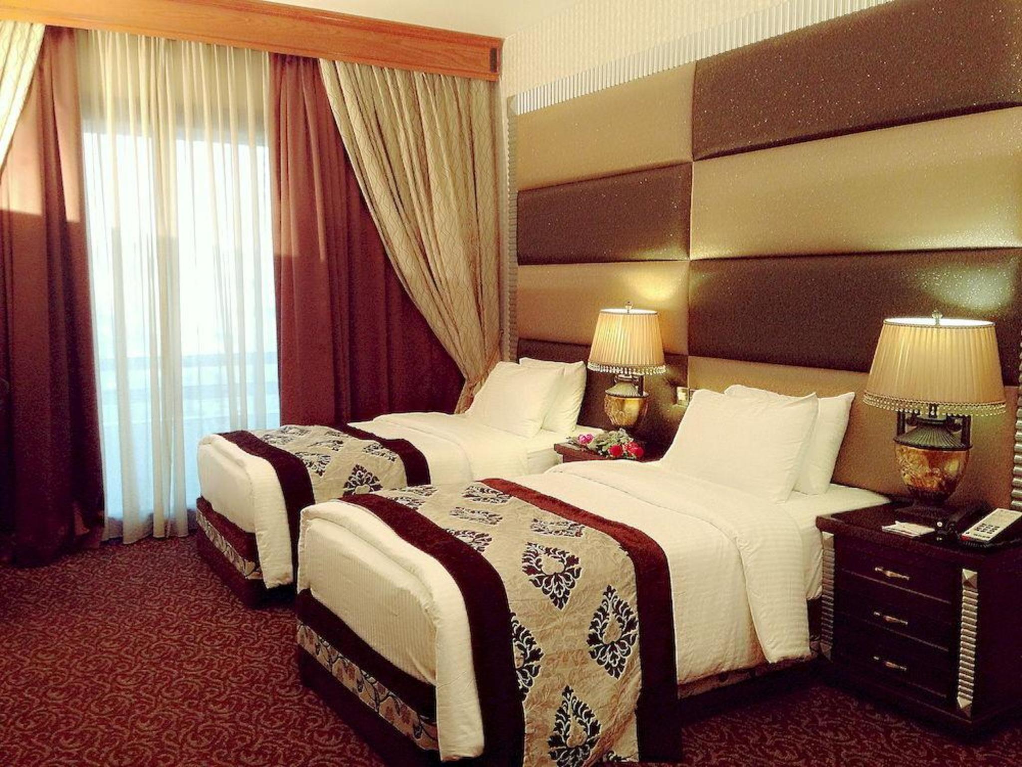 Abjad Grand Hotel Dubai Eksteriør billede
