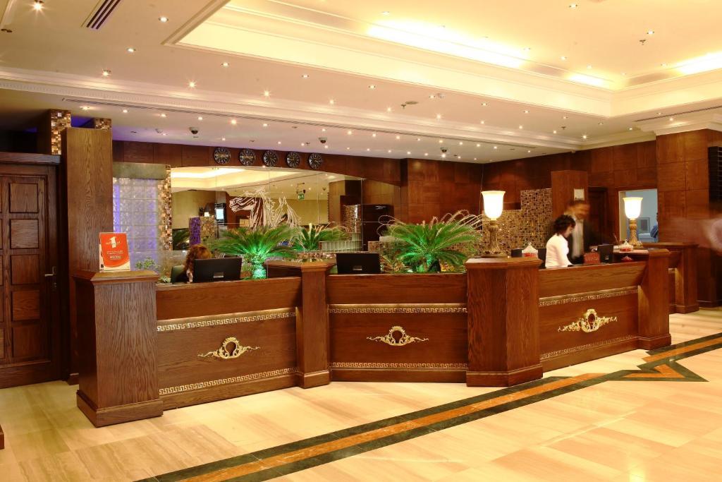 Abjad Grand Hotel Dubai Eksteriør billede